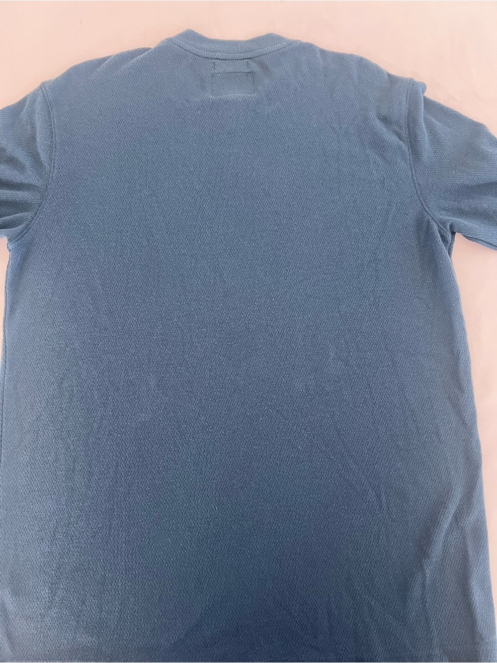St John’s Bay Men's Blue Henley Long-Sleeve Shirt - Picture 2 of 6